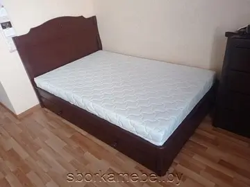 Собранная кровать с двумя ящками