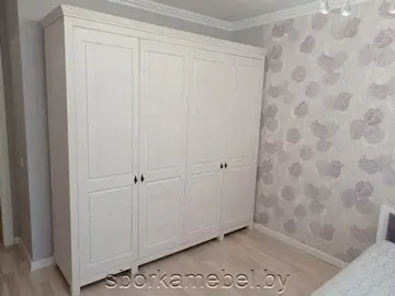 Собранный шкаф на 4 двери